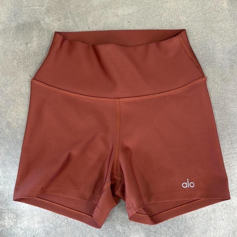 Alo Yoga 3” Airlift High-waist shorts, Rust, XXS